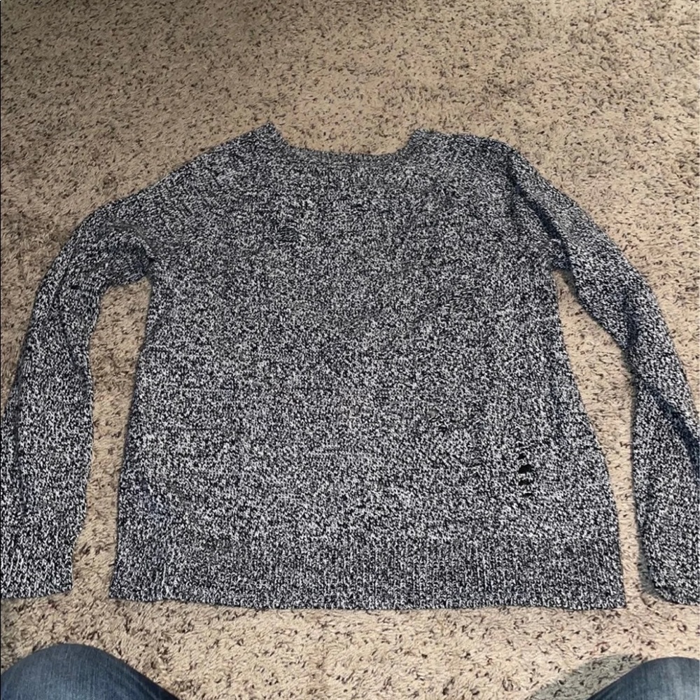 ❌SOLD❌Express Distressed Sweater - Picture 3 of 4